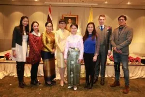 RETURN เข้าร่วมงานจุดเทียนชัยถวายพระพรชัยมงคลเนื่องในวโรกาสวันเฉลิมพระชนมพรรษาครบ ๘๘ พรรษา photo_572118049605686